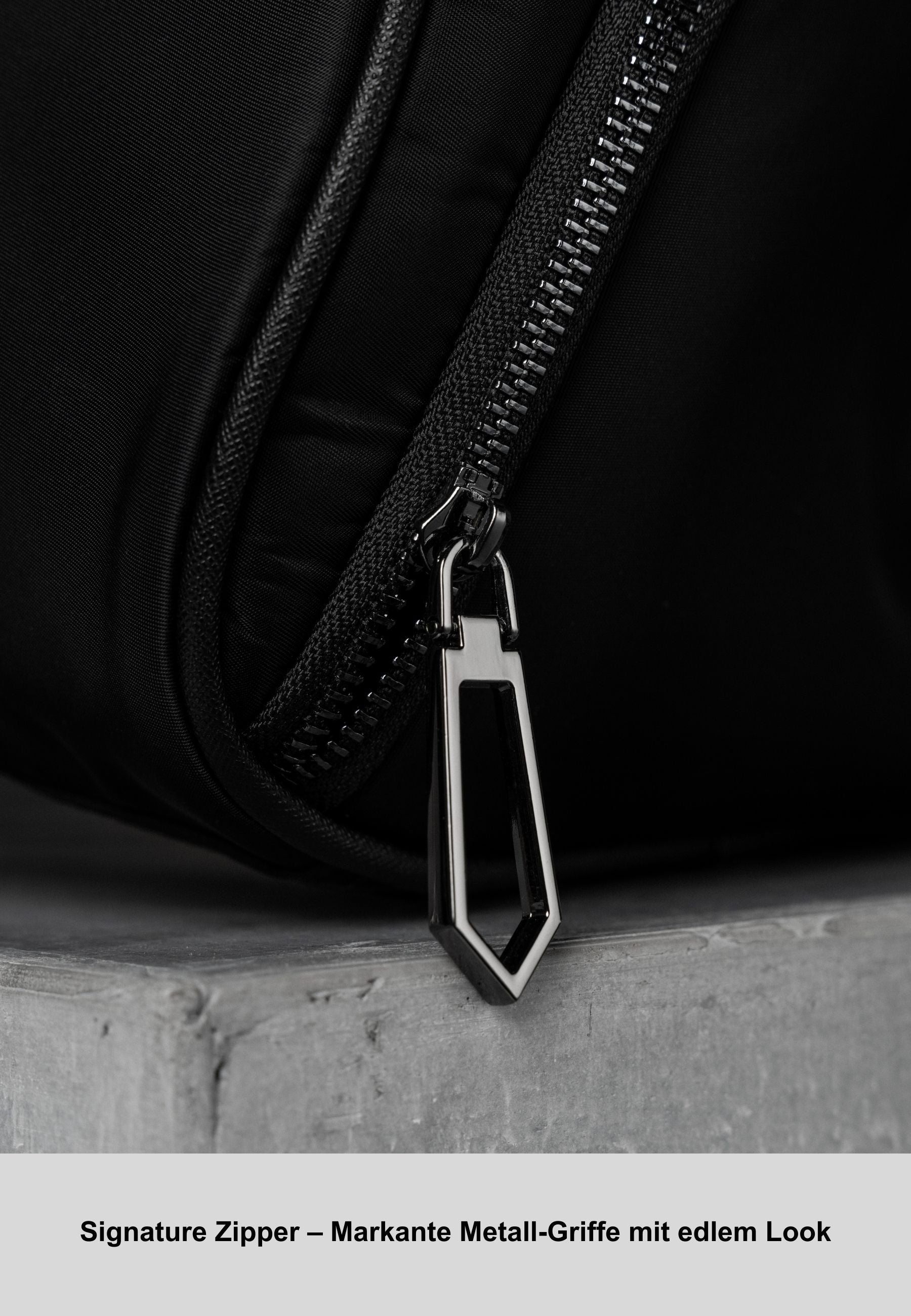CØRBO NYLON DUFFLE BAG