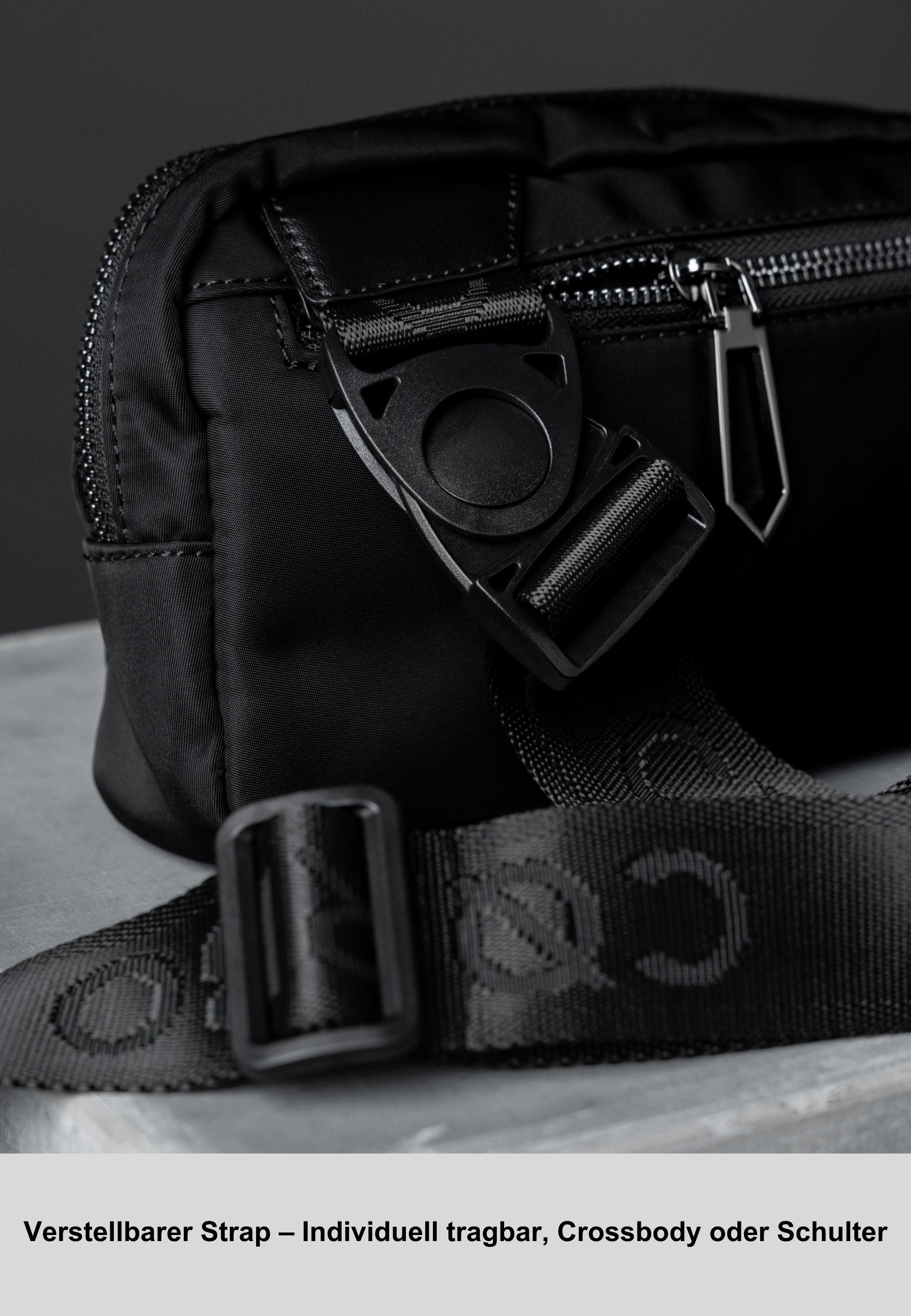 CØRBO NYLON CHEST BAG