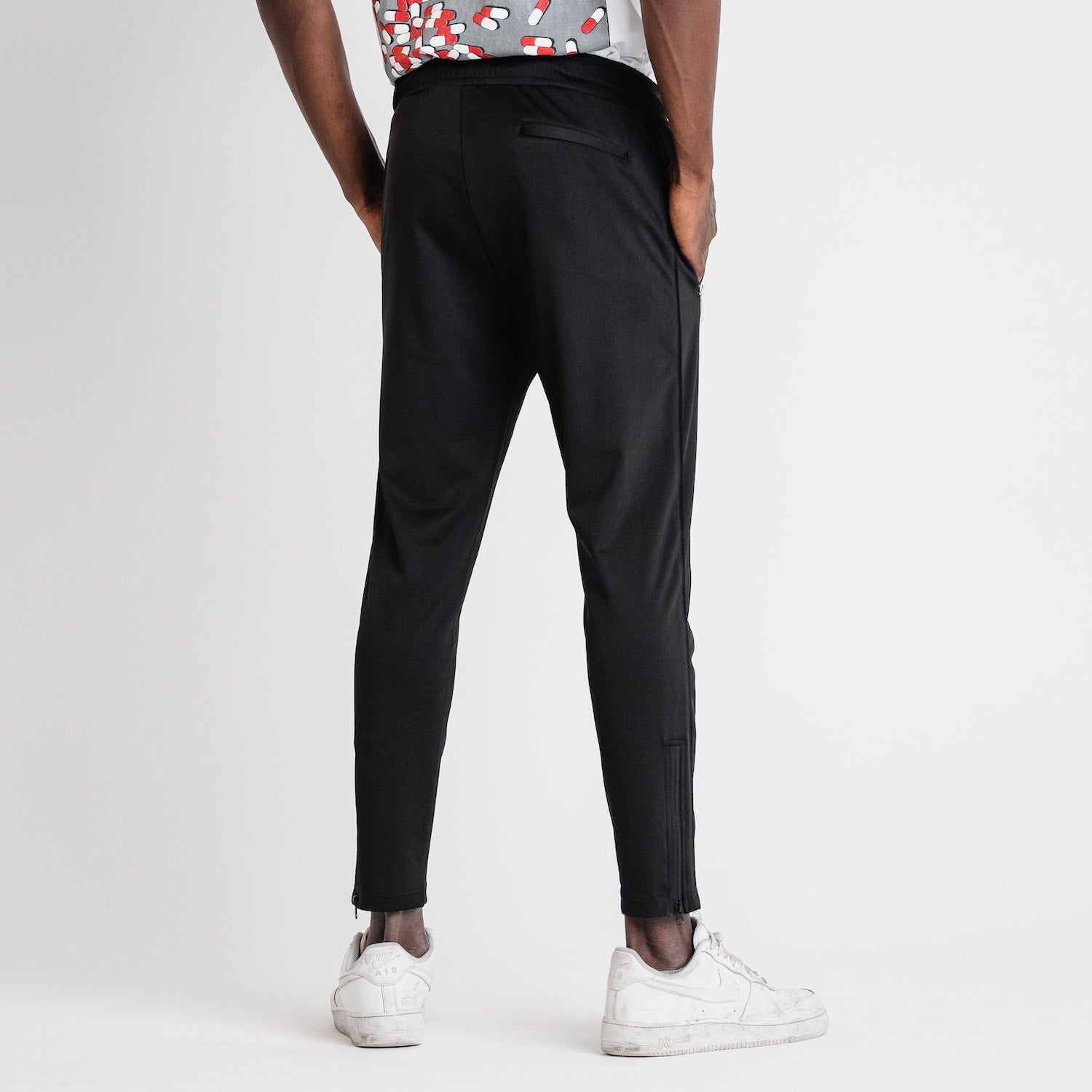 blacked_out_jogger_back.jpg