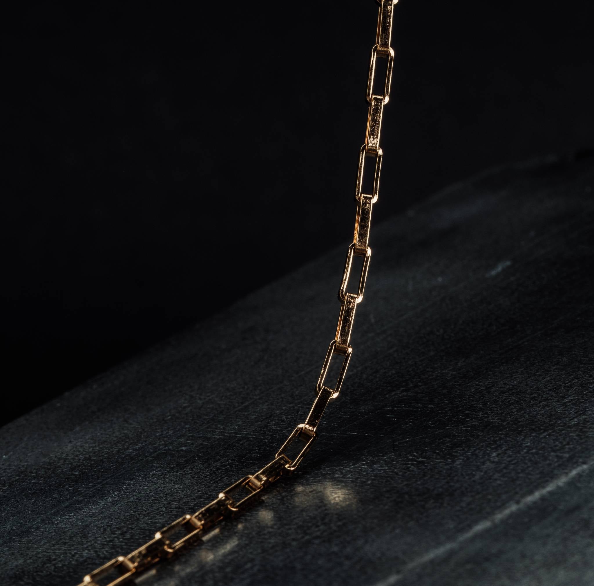 Edge Link Armband