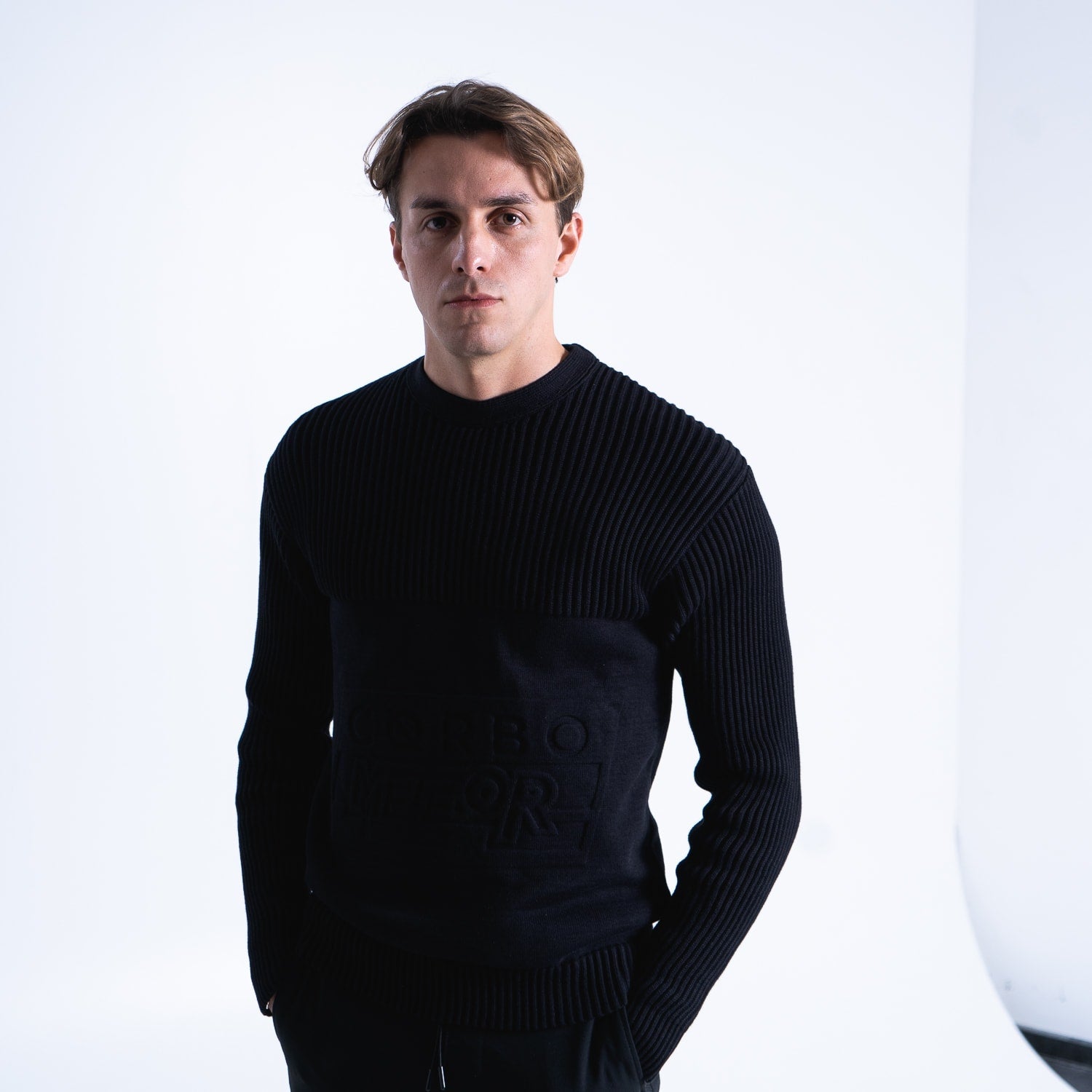 knitted_sweater_black_m-3.jpg
