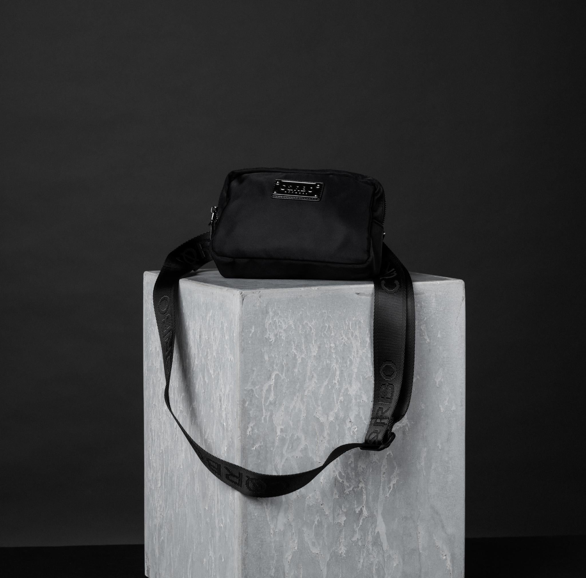 CØRBO NYLON CHEST BAG