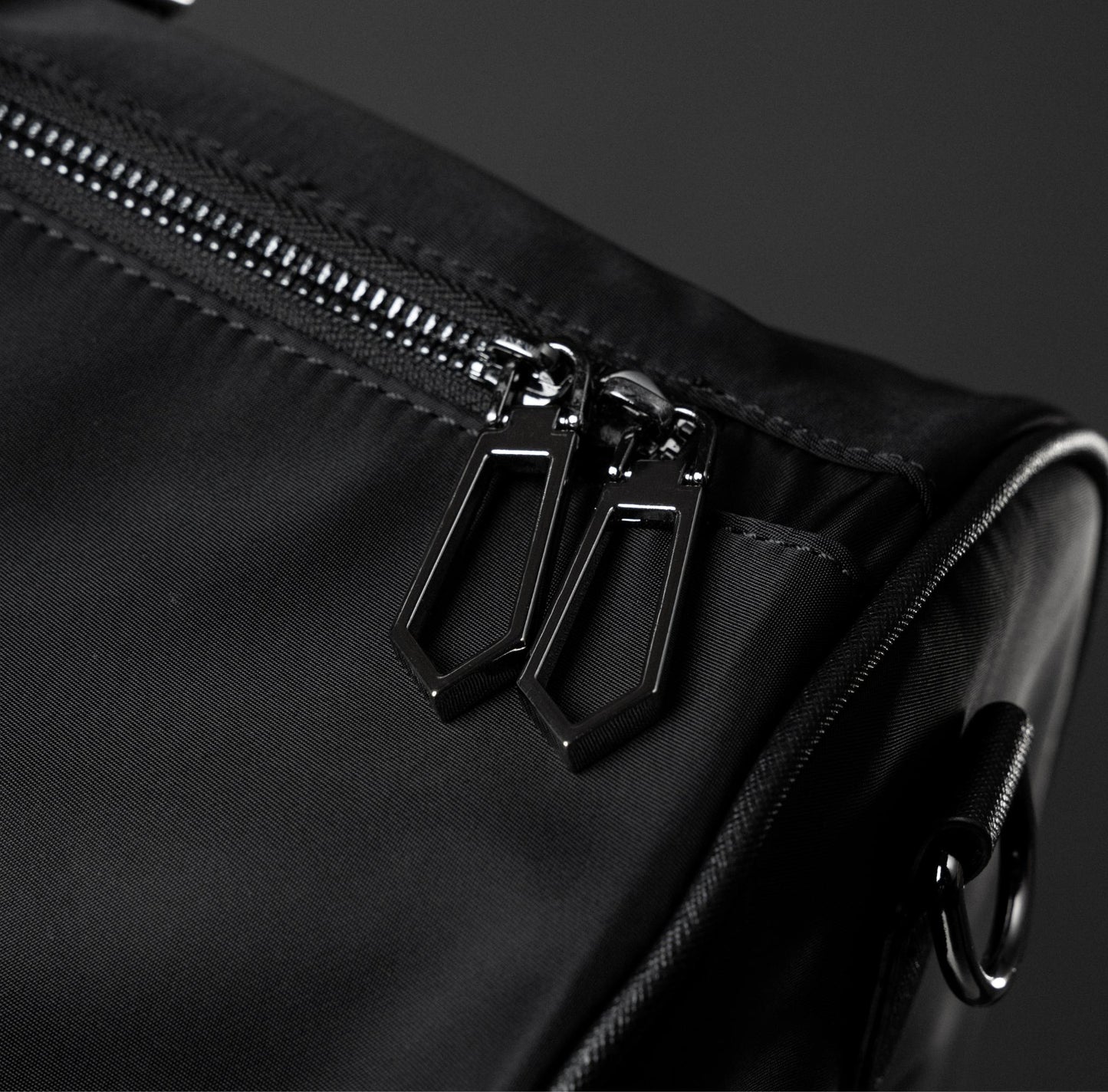 CØRBO NYLON DUFFLE BAG