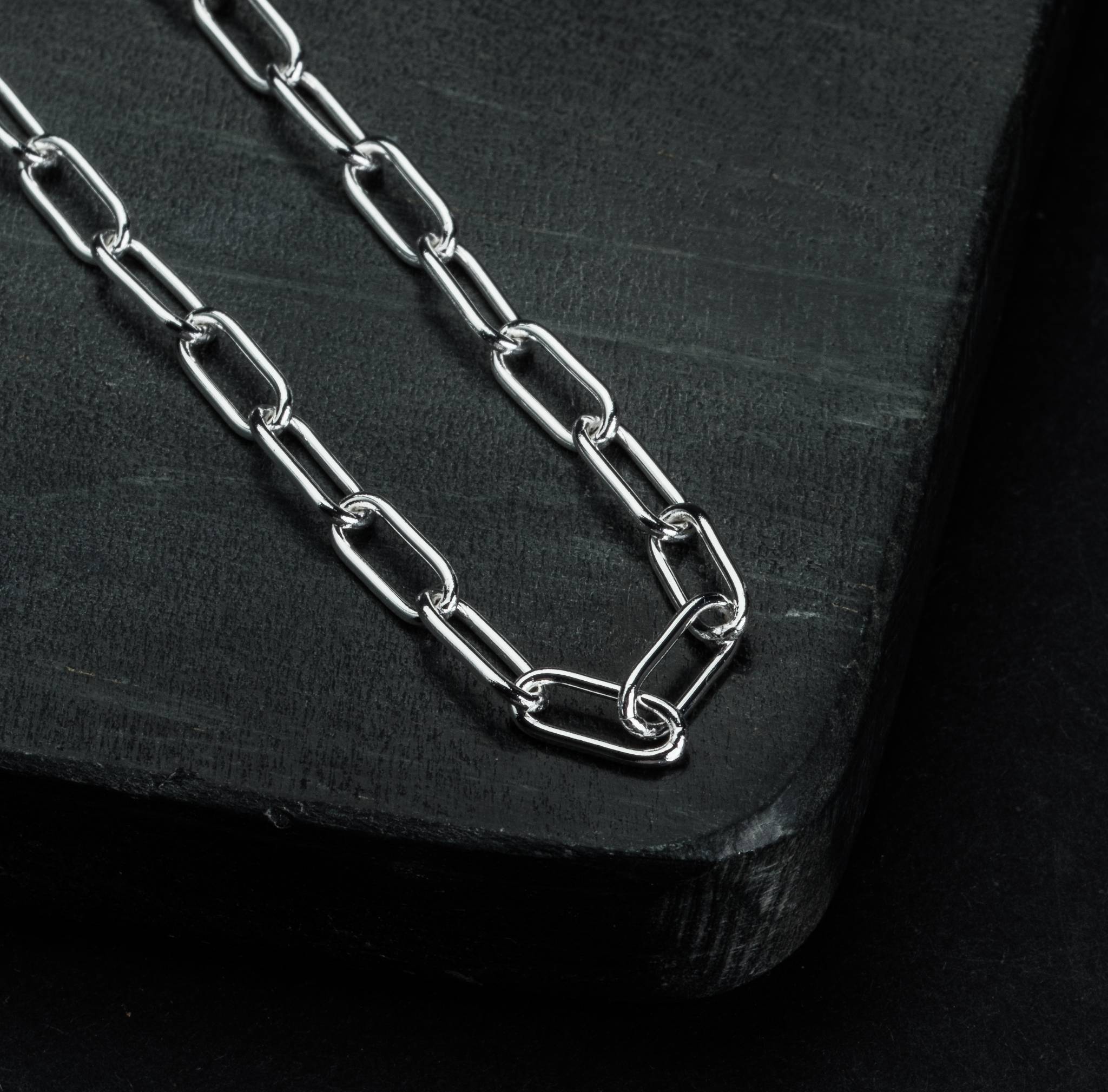 Serene Link Armband
